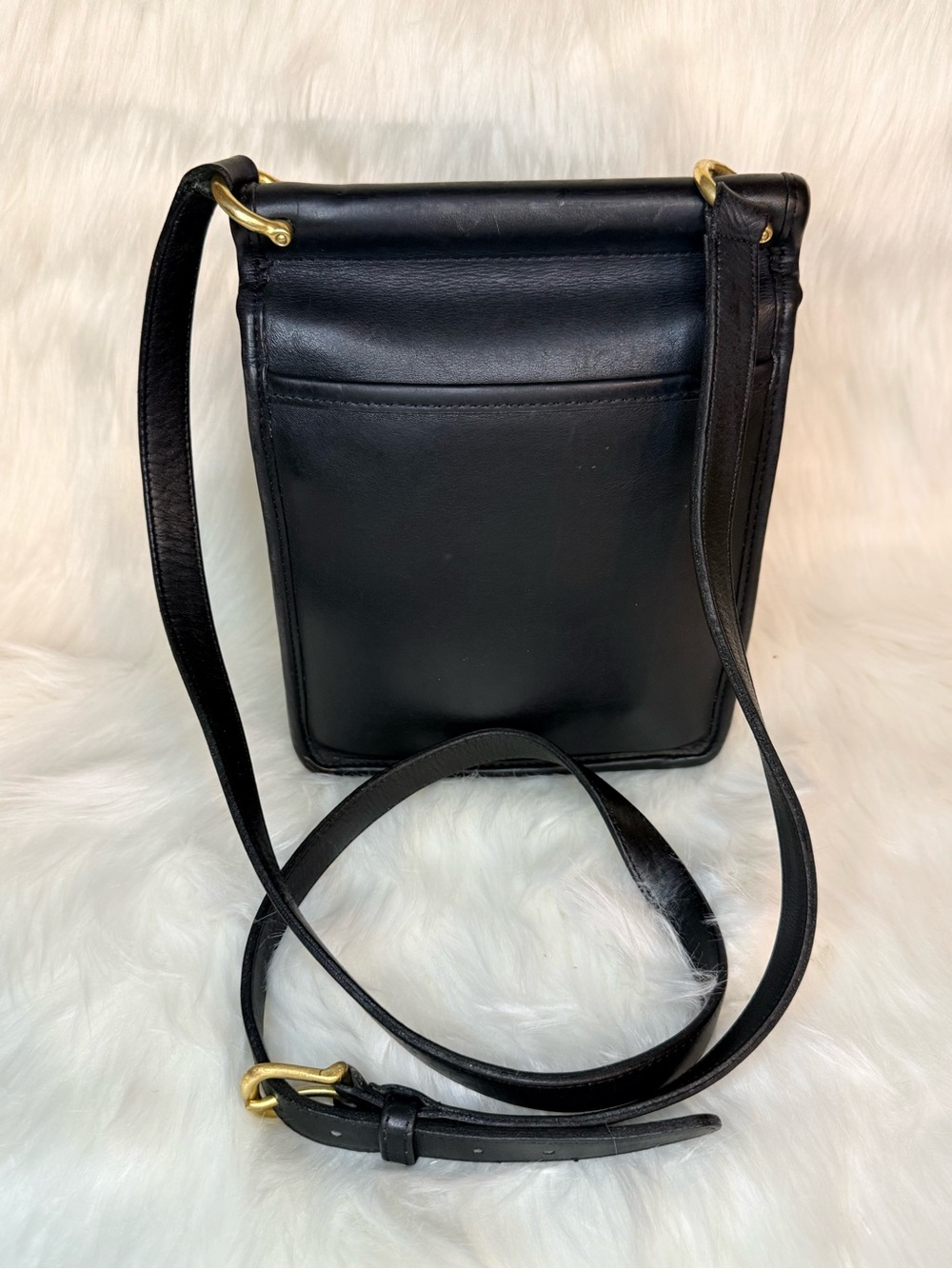 Classic Coach Court Bag Black Leather Crossbody Bag - Picture 3 of 9